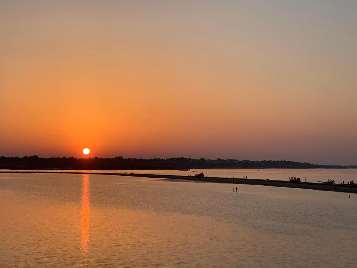 Apartmani Sunside Nin Esterno foto