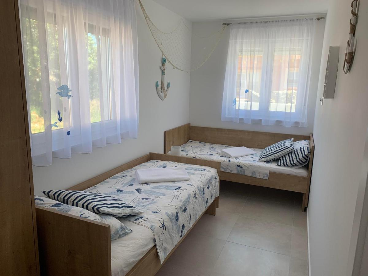 Apartmani Sunside Nin Esterno foto