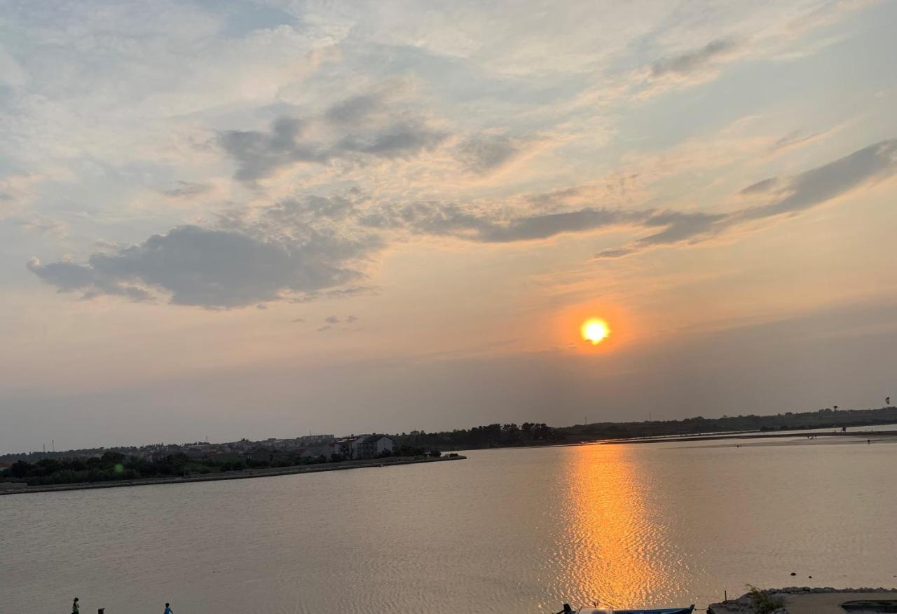 Apartmani Sunside Nin Esterno foto